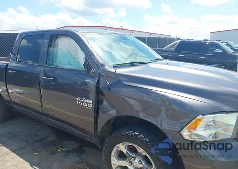 2019 Ram 1500 Classic Express 4X2 5'7 Box z USA, uszkodzony, nr VIN 1C6RR6KG2KS622902